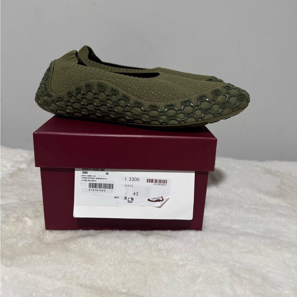 Gucci Unisex Olive Green Slip-On Knit Shoes - Picture 6 of 6